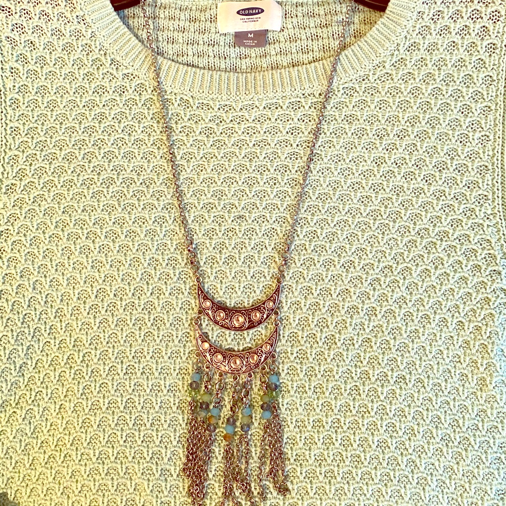 Glamorous Accent Necklace 5$